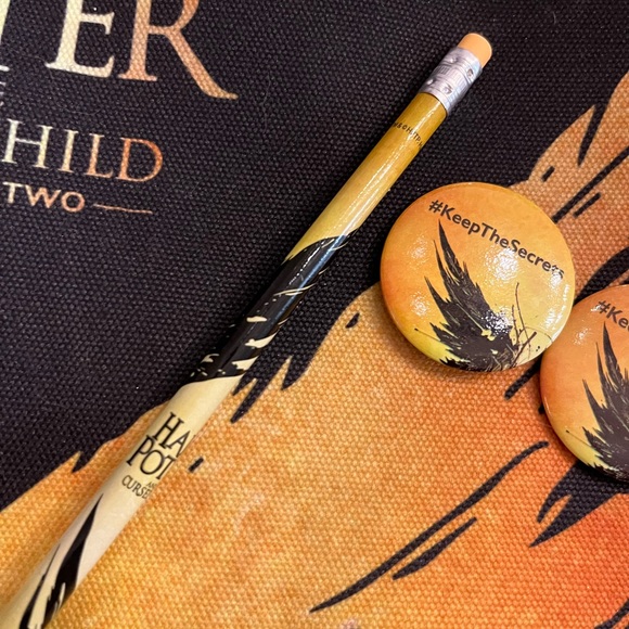 Harry Potter Cursed Child London MERCH tote, pencil, buttons - Picture 3 of 6